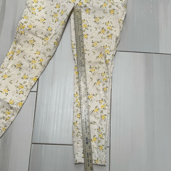 Judy Blue Skinny Fit Jeans Floral Yellow Green Cream Stretch Women's 13/31 - Picture 7 of 9